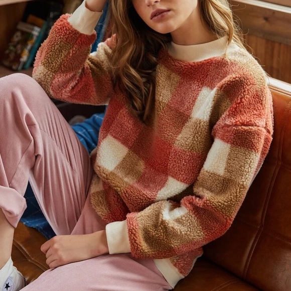Plaid Oversized Teddy Sweatshirt - Picture 2 of 6